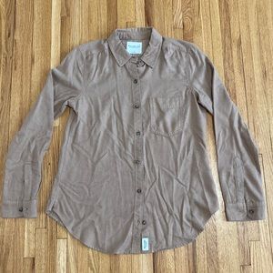 NWOT Abercrombie and Fitch Soft Collection Button Up